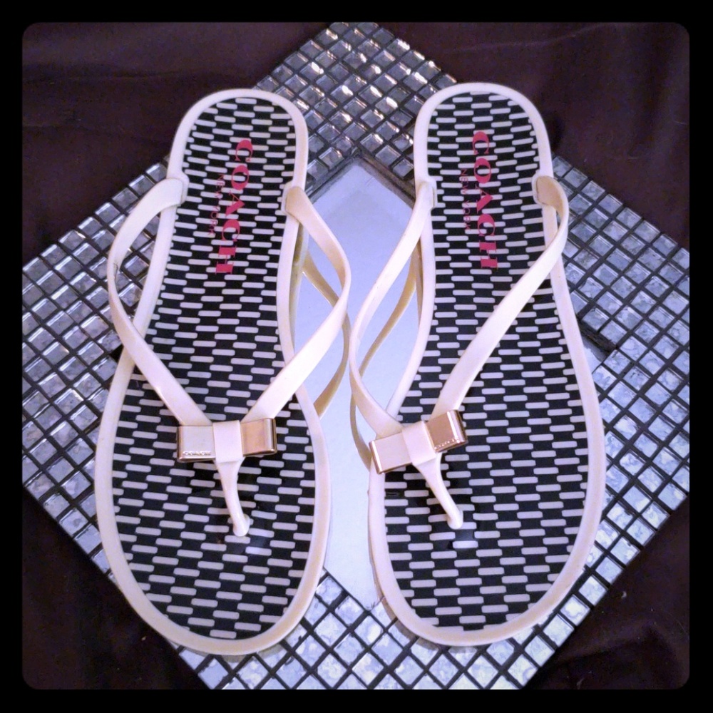 Coach flip flops